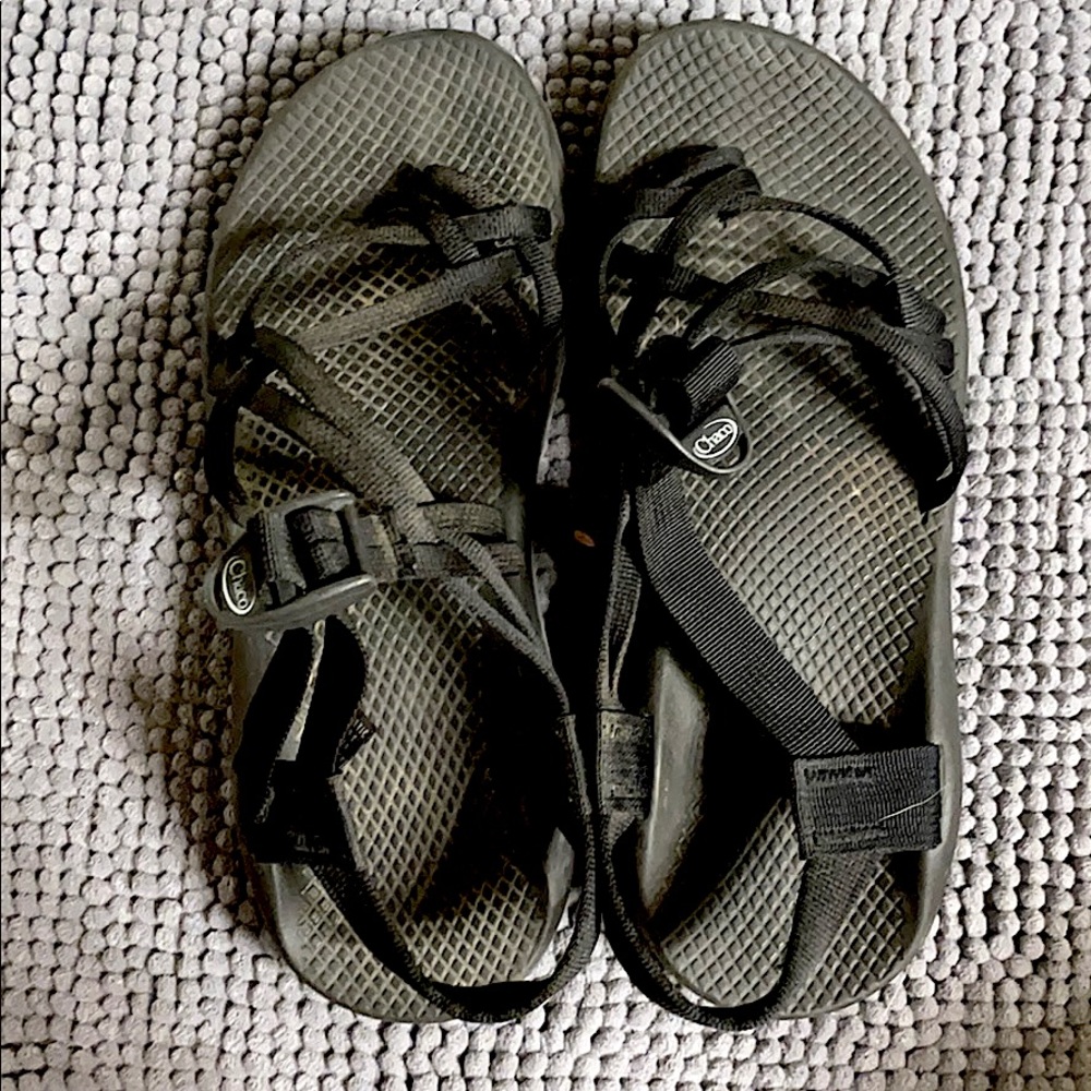 VGUC Black Chaco Sandals Size 10!